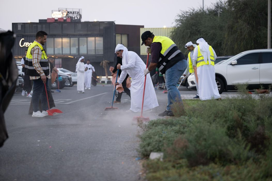  Trash everywhere: UAE residents take action against National Day litter